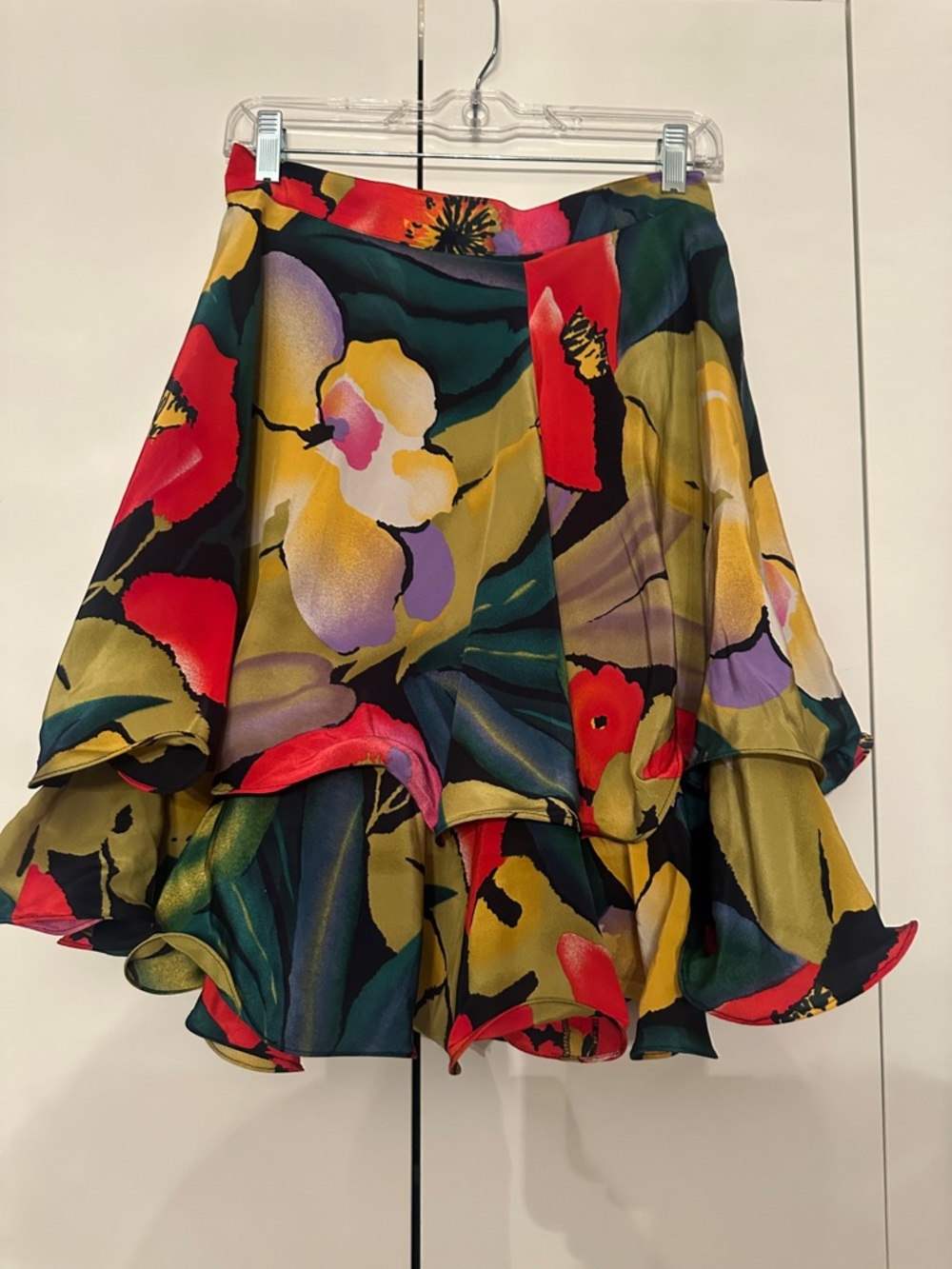 Floral Ruffled skirt! Pretty!